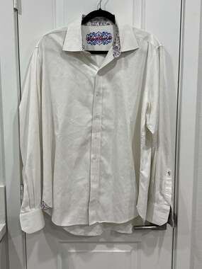 Robert Graham Men's White Embossed Paisley Button Up Shirt with Contrast Cuffs